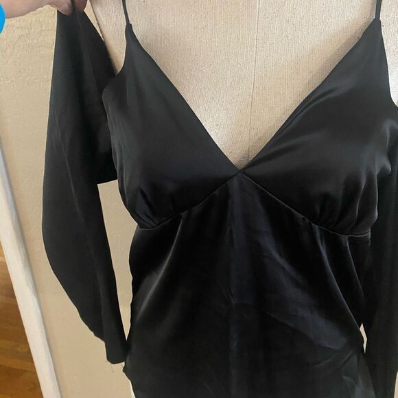 COPY - NWT WAYF Cold Shoulder Cami Blouse Sz XS - Picture 5 of 8